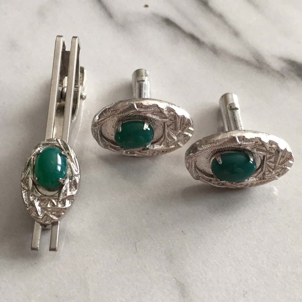 Vintage Cuff link and tie clip set